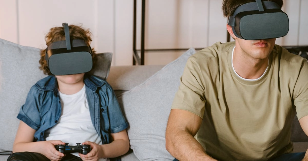 Семейная пара проводит досуг за игровыми развлечениями